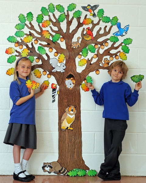 Big Tree with Animals Bulletin Board Set