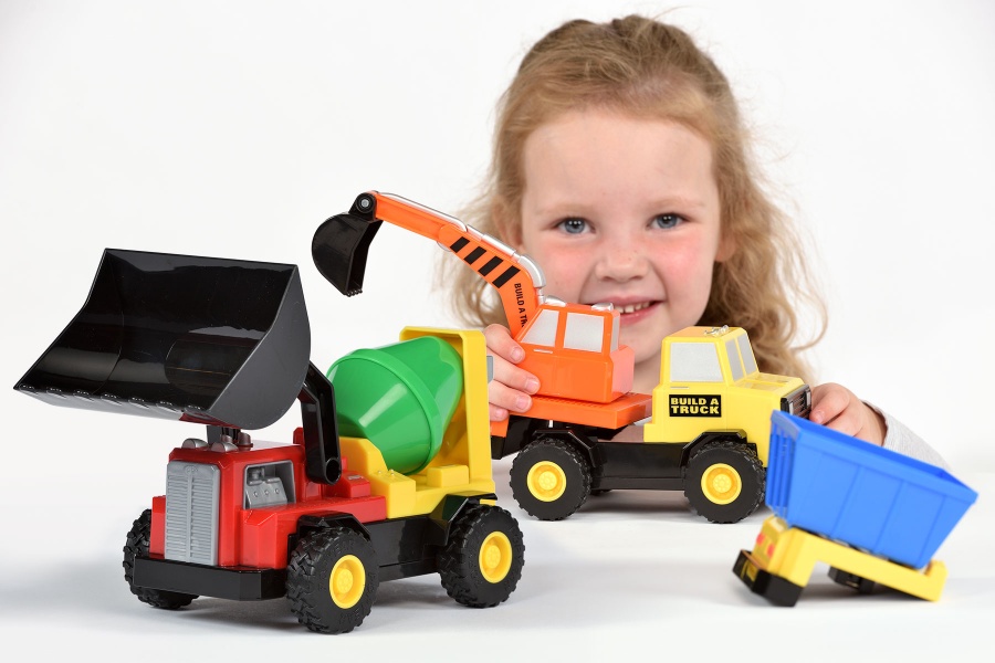 magnetic build a truck